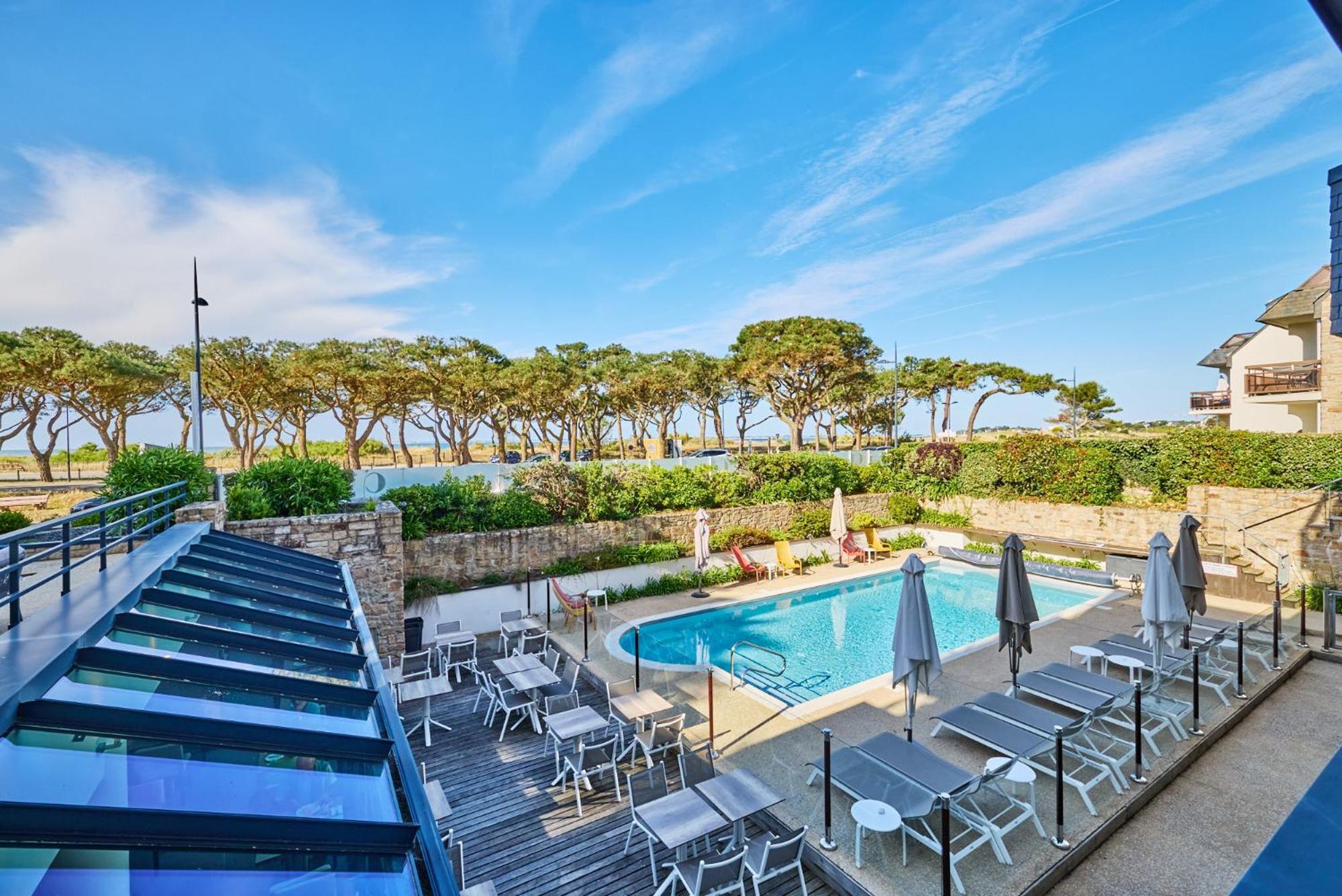 Le Churchill Hotel & Spa Carnac Kültér fotó