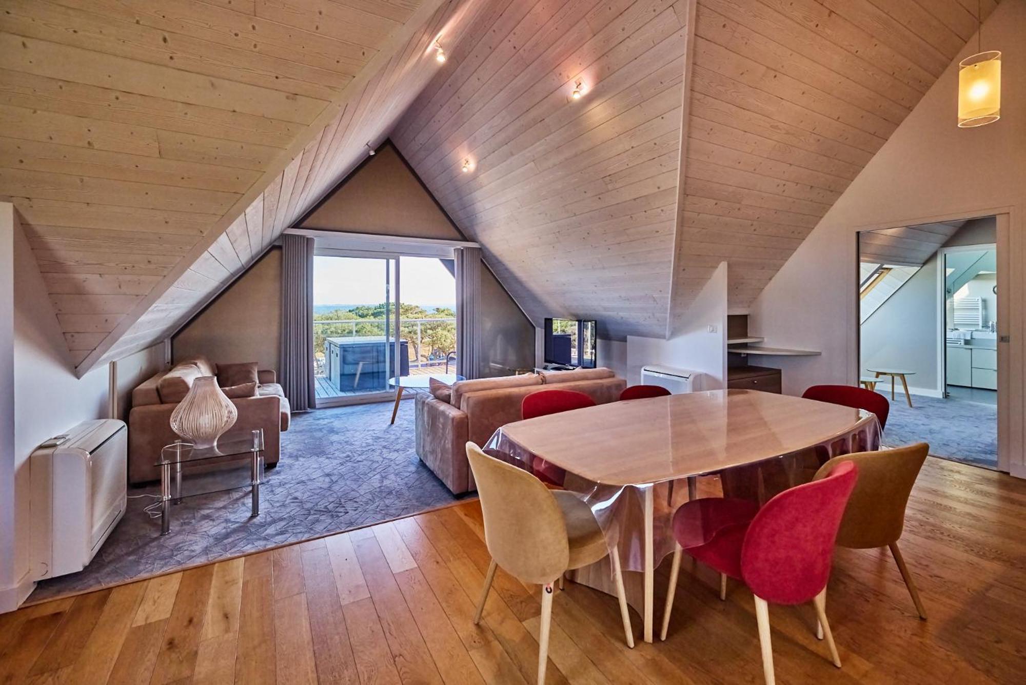 Le Churchill Hotel & Spa Carnac Kültér fotó